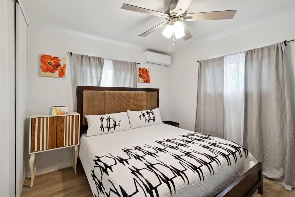 Modern City Ranch 3 Bdrm Family Home Access By Dirt Road Palmdale Luaran gambar